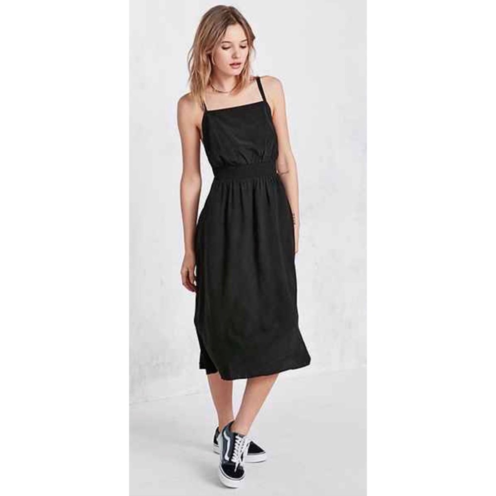 NWT UO Cooperative Dolly Backless Apron Midi Dress